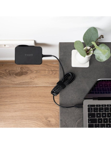 Cargador de portátil tooq tqlc-usbcgan90pd usb tipo-c/ 90w/ automático/ voltaje 5-20v